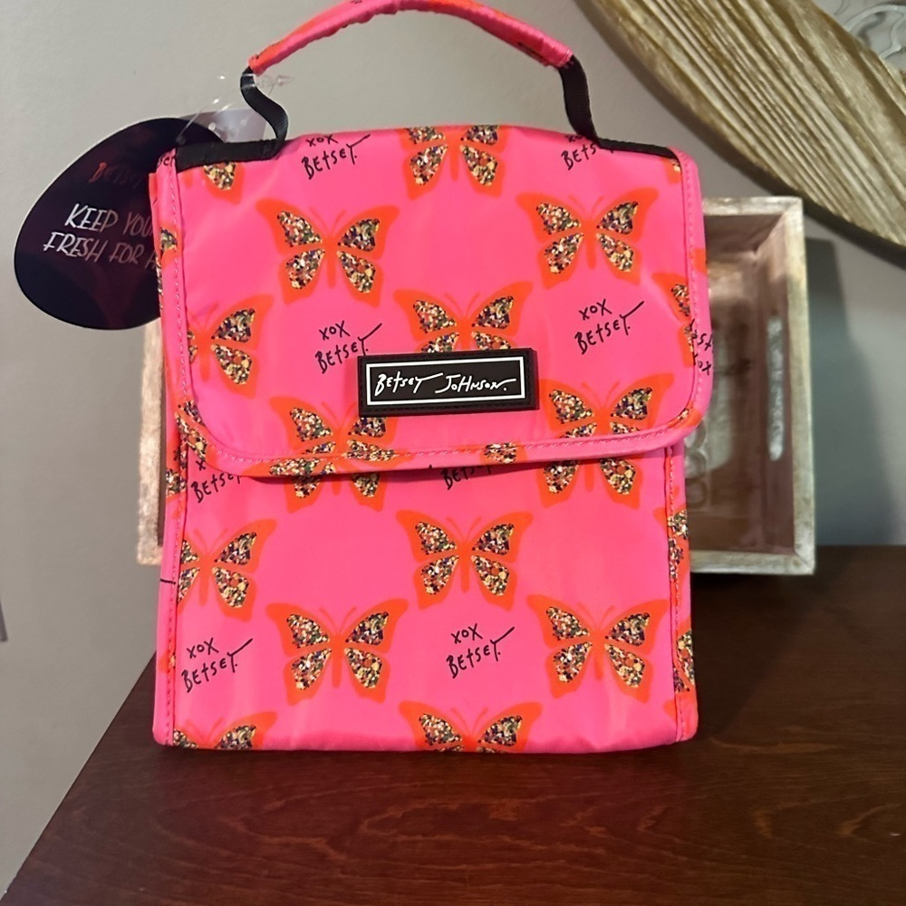 Betsey Johnson Lunch Tote bright pink with Butterflies! NWT!